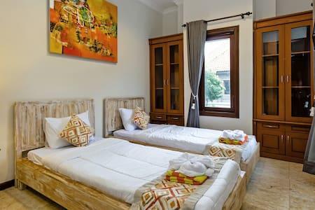 Tiah Villa Kuta (Bali)